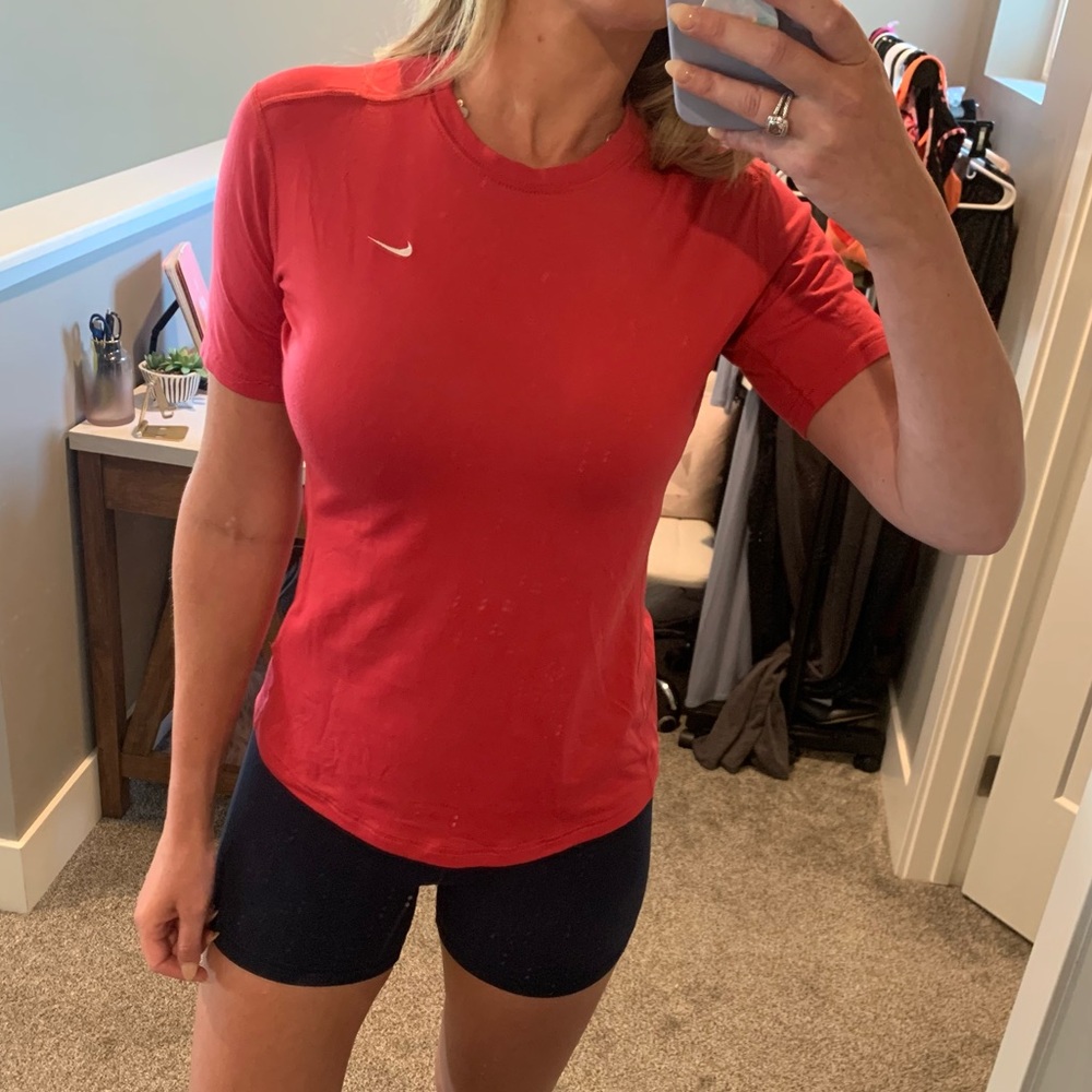 Nike dry fit short sleeve top